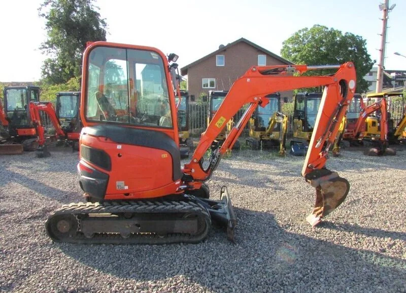 Kubota 2015 U27-4